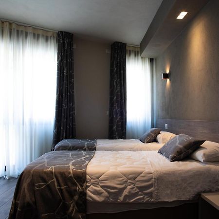 Astoria Living Apartments Bolonia Exterior foto