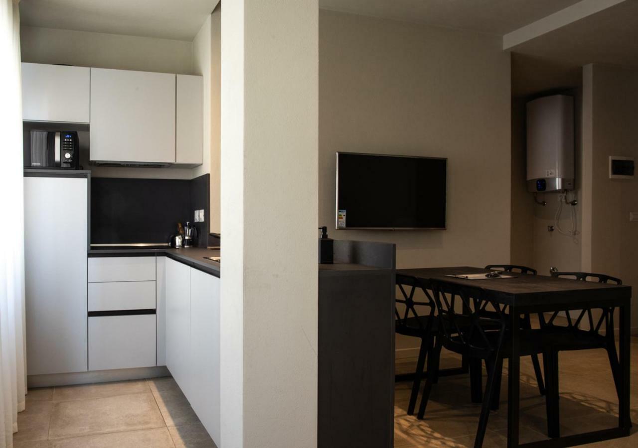 Astoria Living Apartments Bolonia Exterior foto