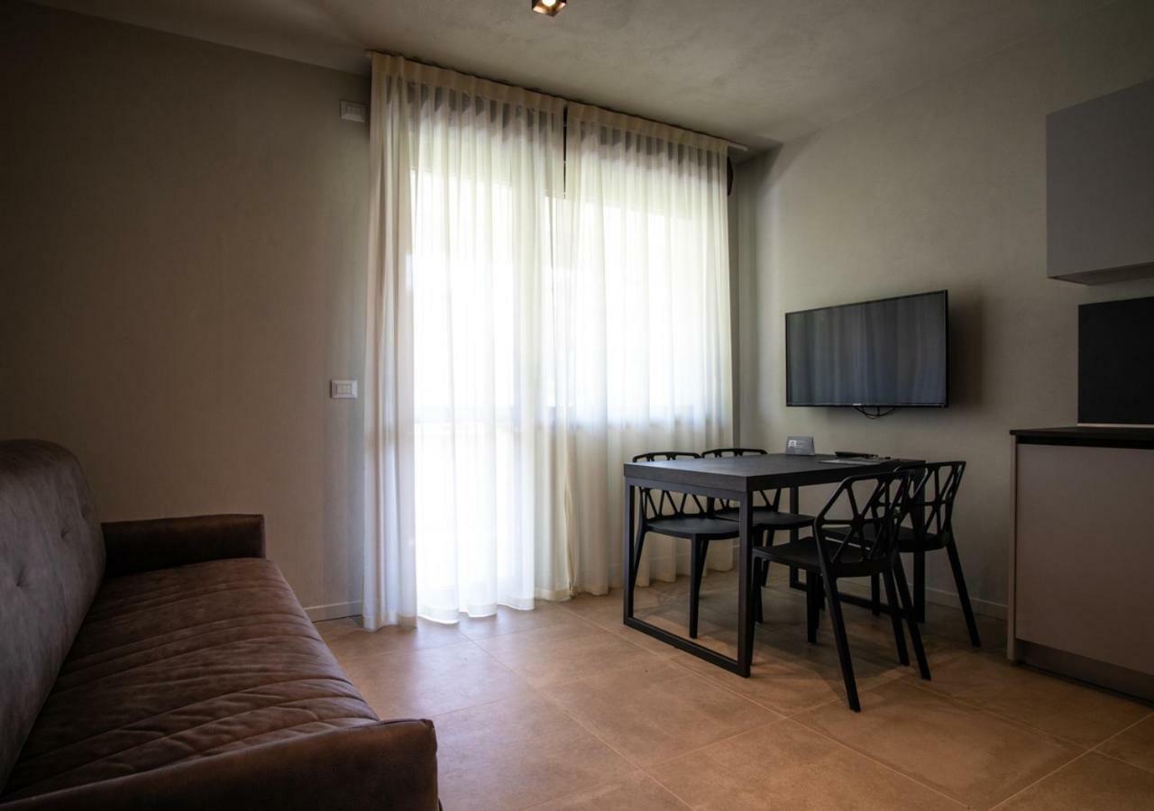 Astoria Living Apartments Bolonia Exterior foto
